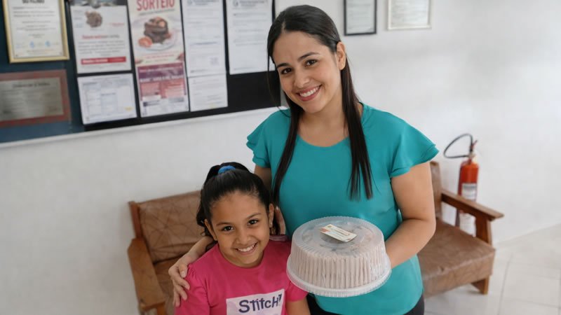 ENTREGA DO BOLO DE ANIVERSARIO MES DE JULHO E AGOSTO